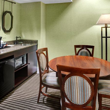 Holiday Inn Express Hotel & Suites Atlanta Buckhead By Ihg Exteriér fotografie