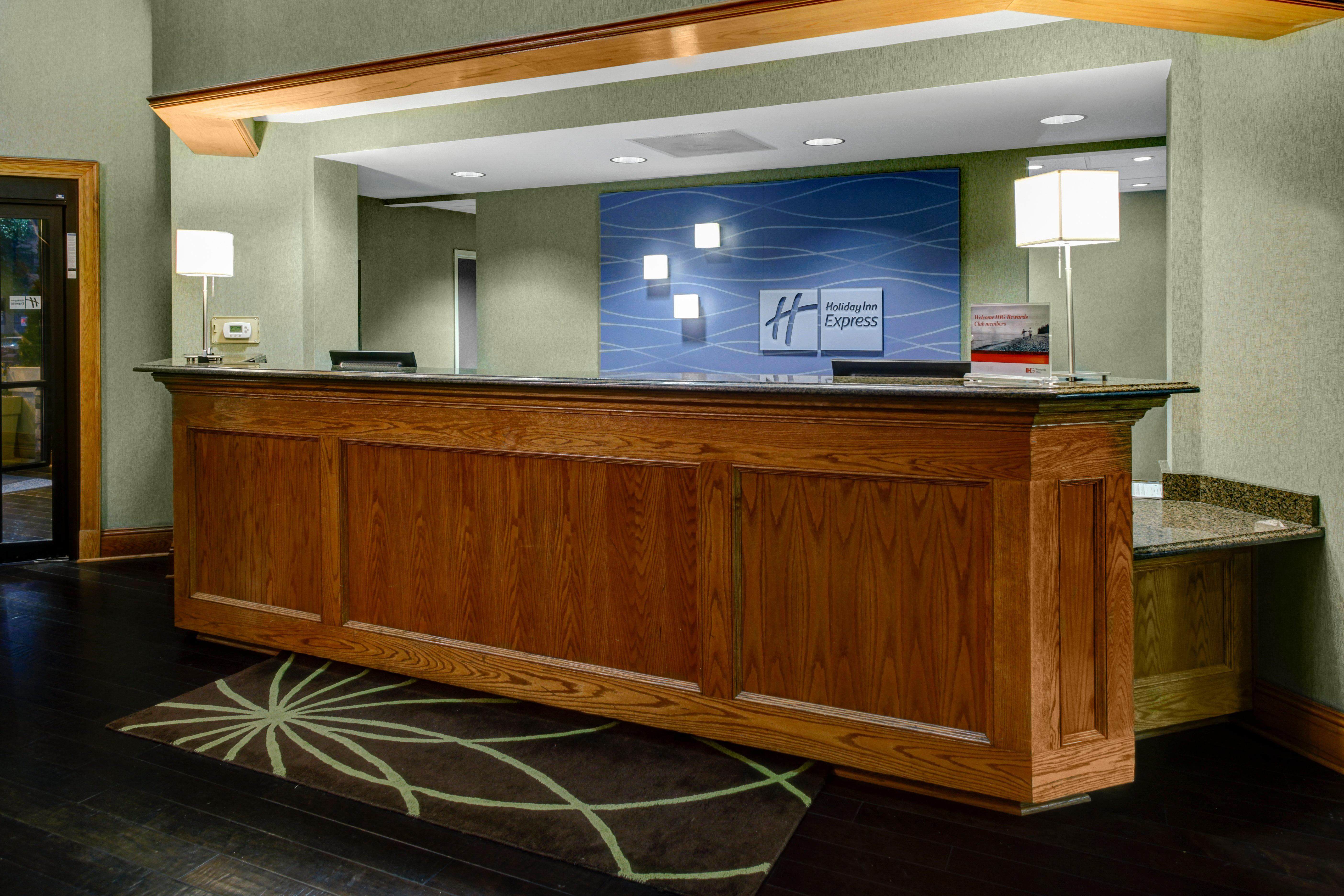 Holiday Inn Express Hotel & Suites Atlanta Buckhead By Ihg Exteriér fotografie