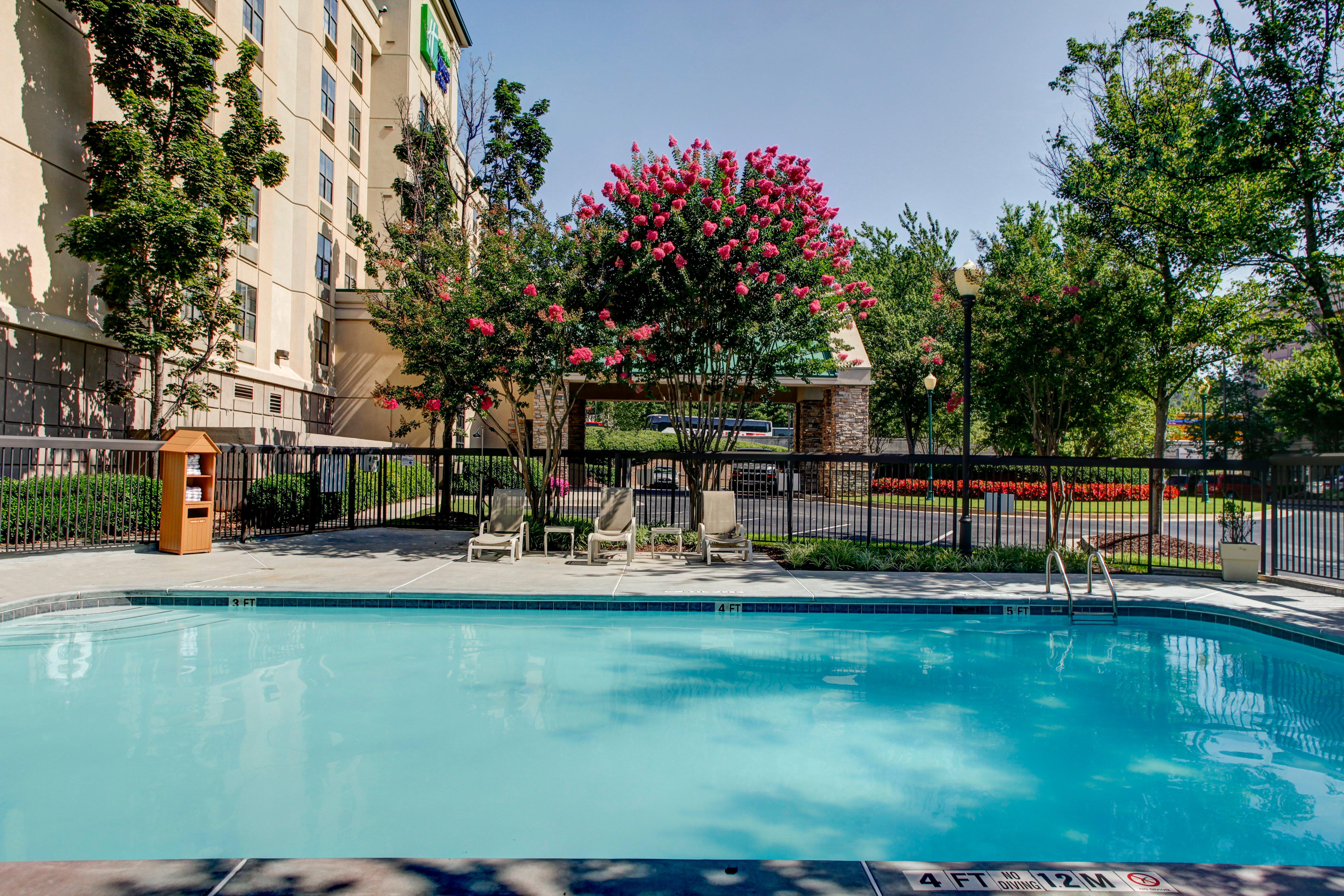 Holiday Inn Express Hotel & Suites Atlanta Buckhead By Ihg Exteriér fotografie