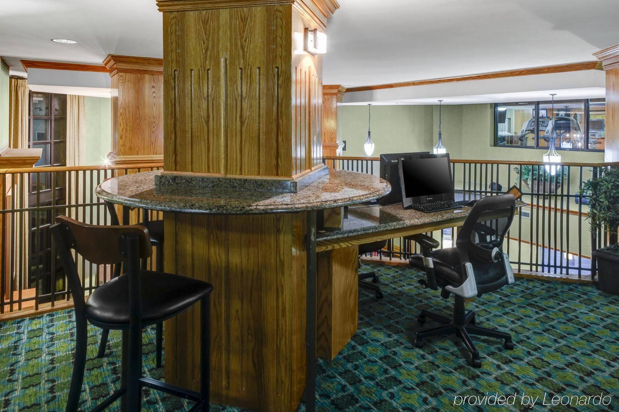 Holiday Inn Express Hotel & Suites Atlanta Buckhead By Ihg Exteriér fotografie